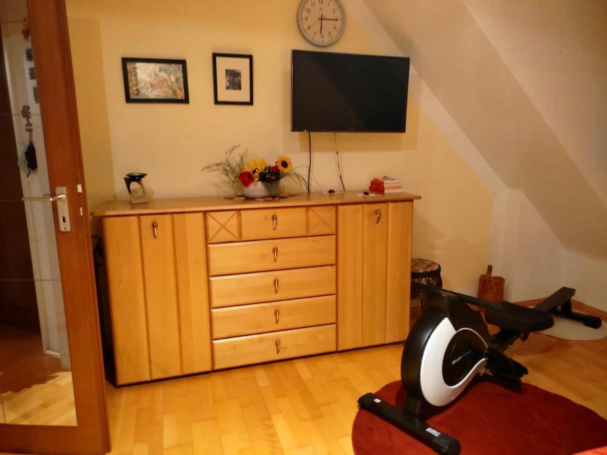 Ferienwohnung Habitat Himmelgeist Düsseldorf Exterior foto